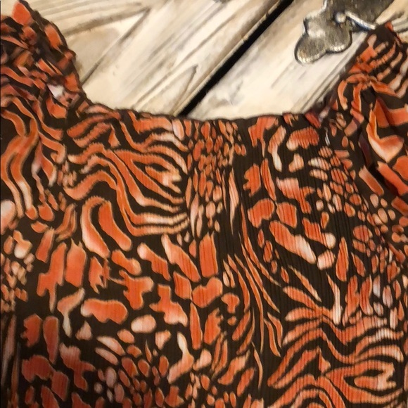 Blouse - Picture 2 of 8